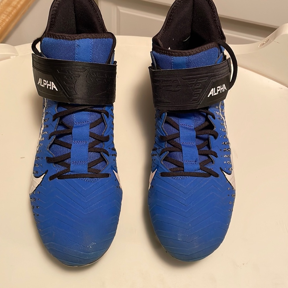 Nike alpha menace football cleats.  Gently used and in like new condition
